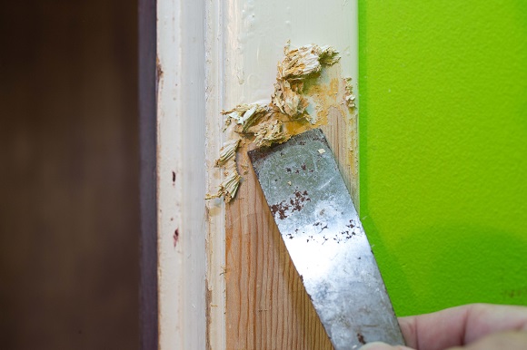 Removing Paint from Metal Surfaces? Use Paint Remover!