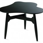 black-varnished-table