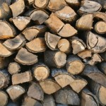 Stack_of_firewood