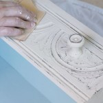 annie-sloan-website-image-sanding-back-chalk-paint